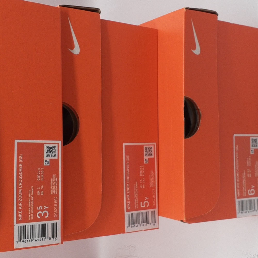 NIKE AIR ZOOM CROSSOVER (GS) GIRLS/ WOMENS NIB VARIOUS SIZES - Picture 13 of 13